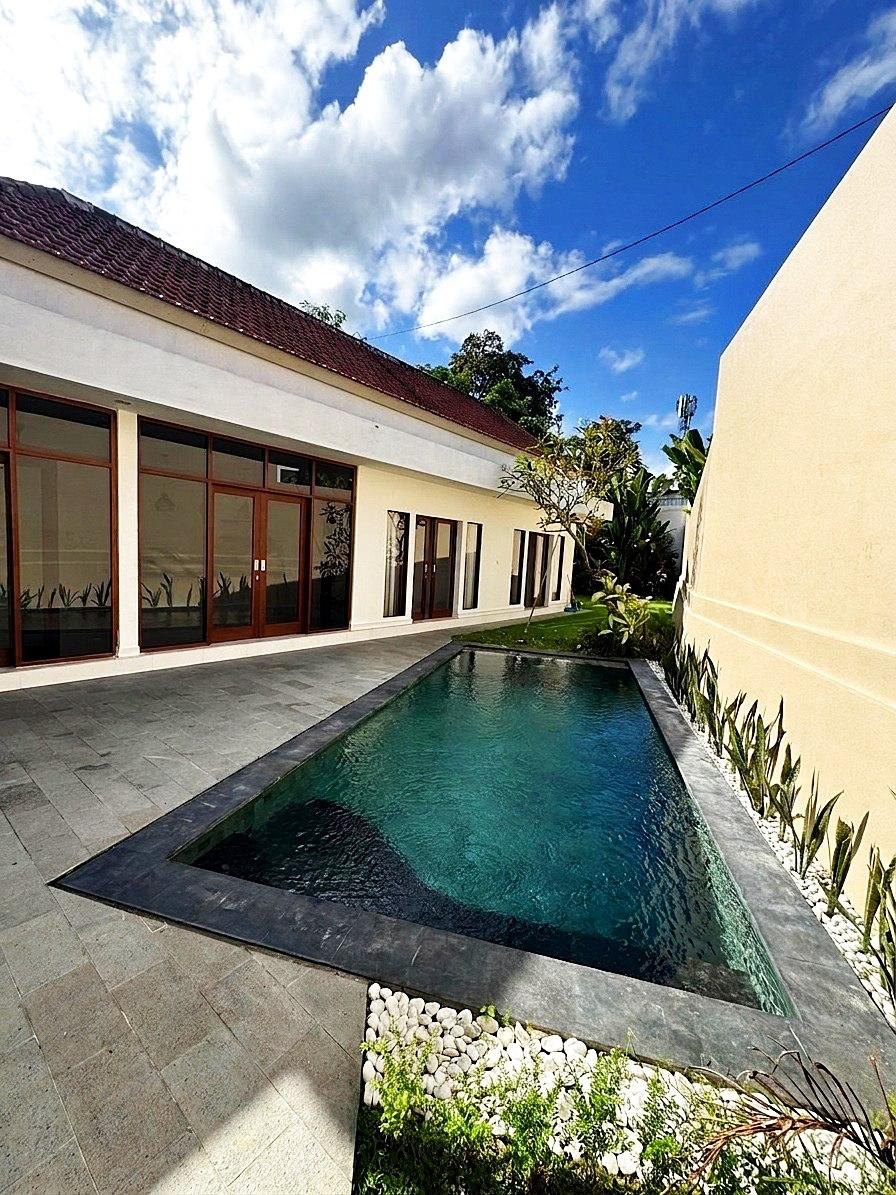 4BR Villa In Canggu in Canggu