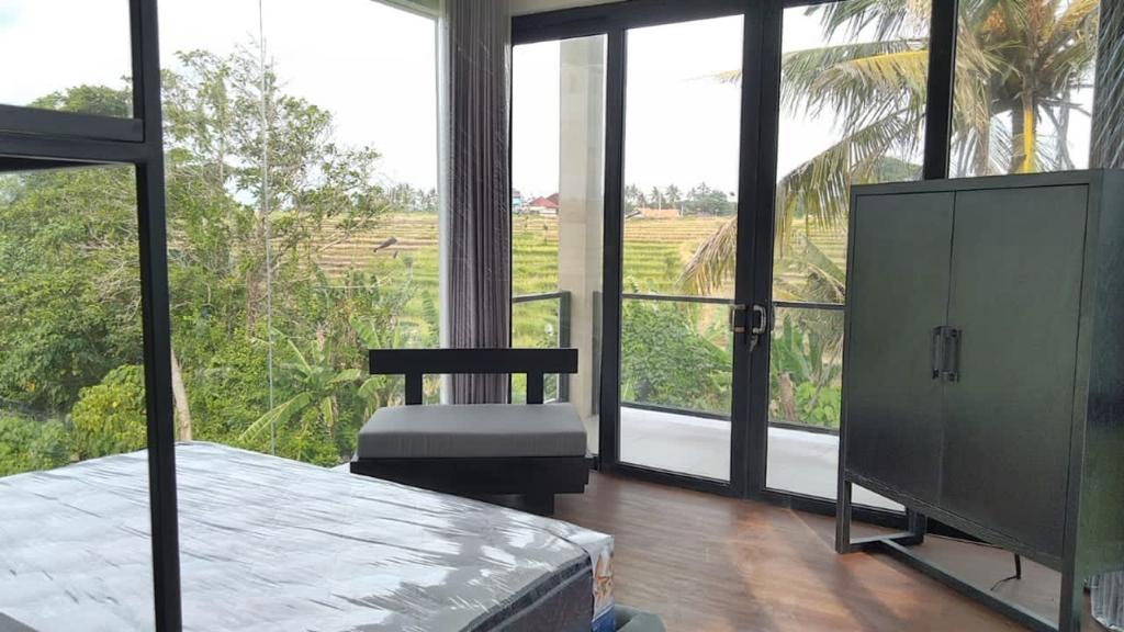 4BR Villa In Cemagi — photo 4