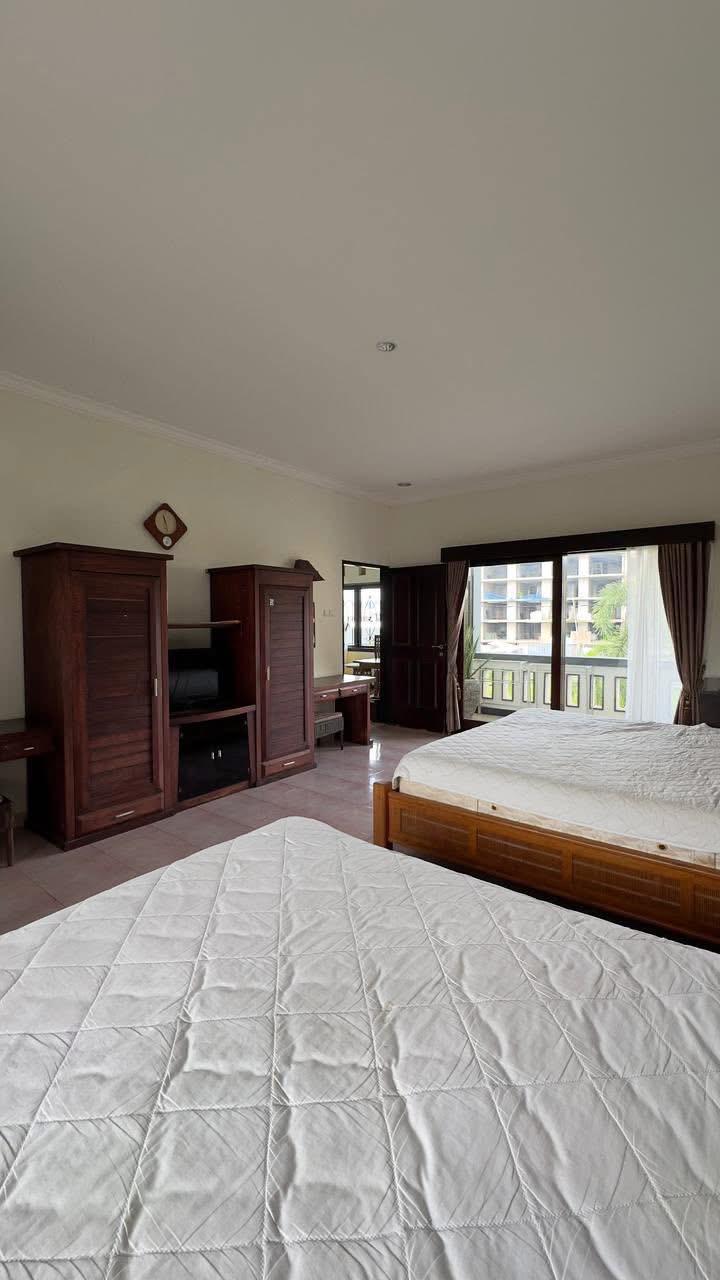 5BR Palm Fiva Villa Batu Bolong — photo 3
