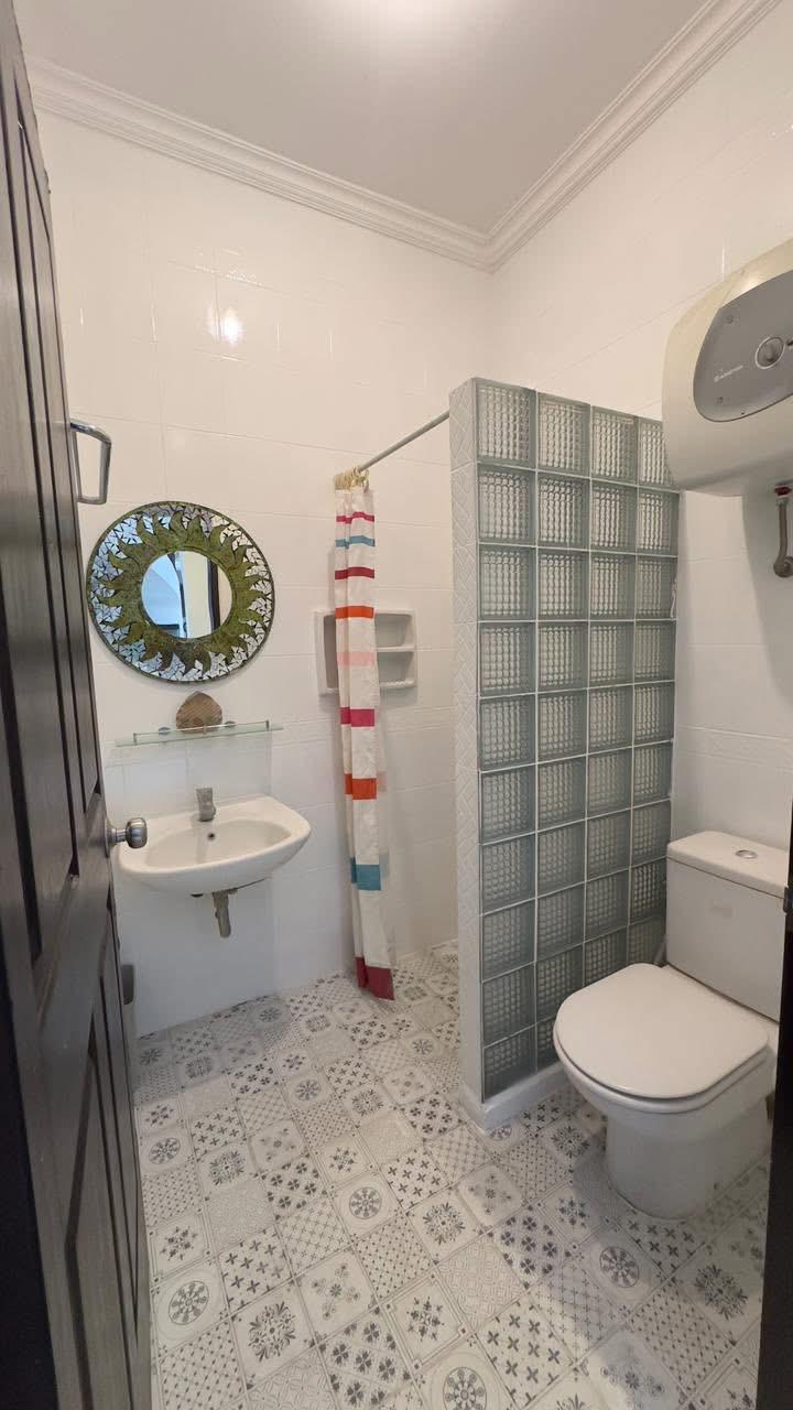5BR Palm Fiva Villa Batu Bolong — photo 4